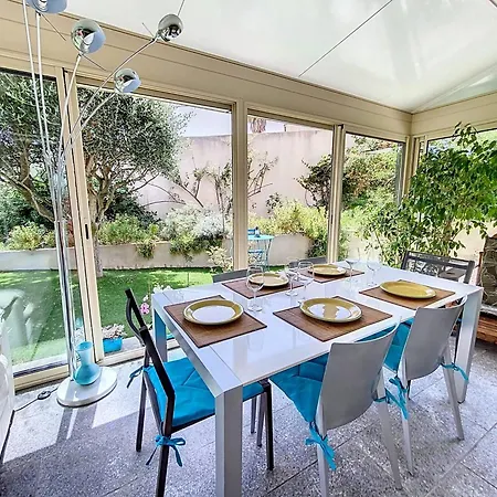 Villa Charmante 4 Pieces Avec Piscine, Terrasse Et Parking Prive A - Proche Plages - Fr-1-770-33