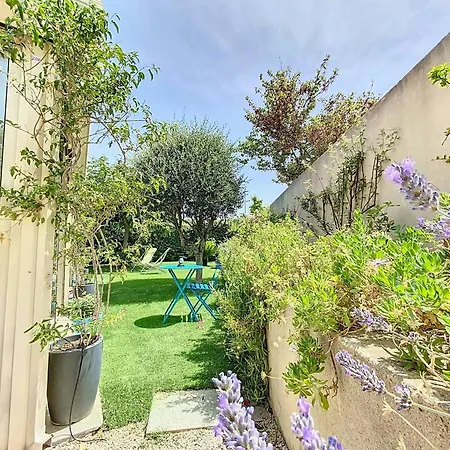 Charmante 4 Pieces Avec Piscine, Terrasse Et Parking Prive A - Proche Plages - Fr-1-770-33 Villa
